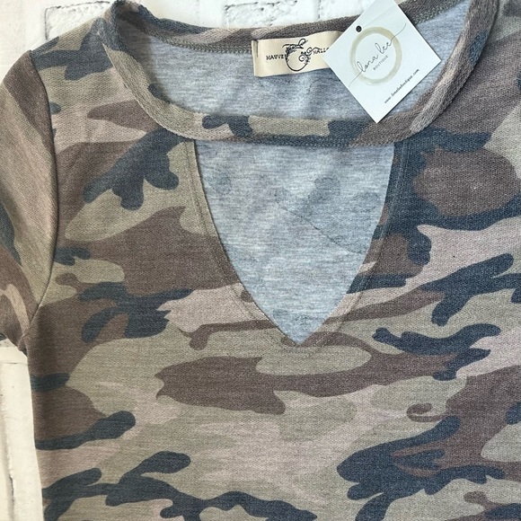 Tops - Camo print shirt